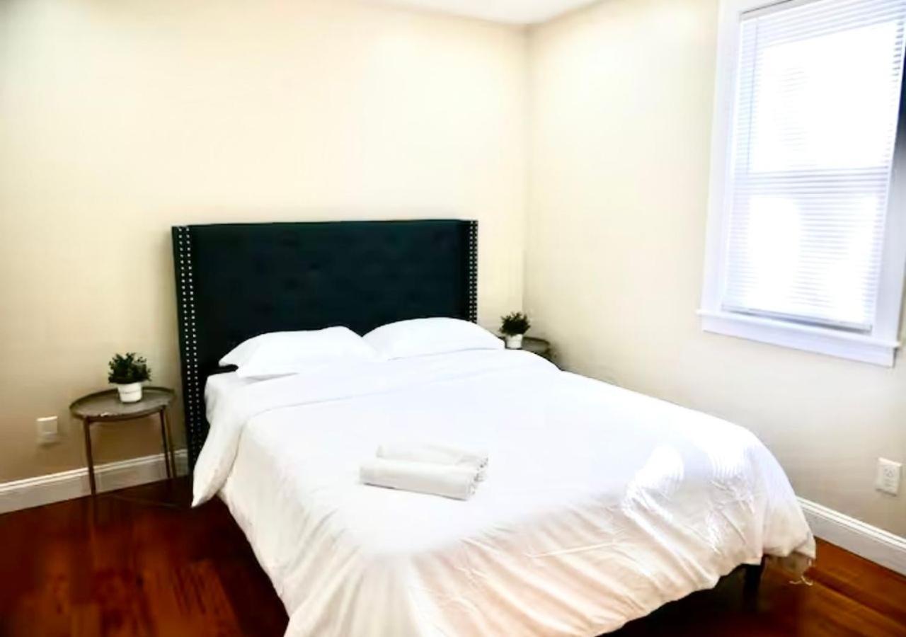 Newly Renovated Guest Rooms Near Transportation 필라델피아 외부 사진