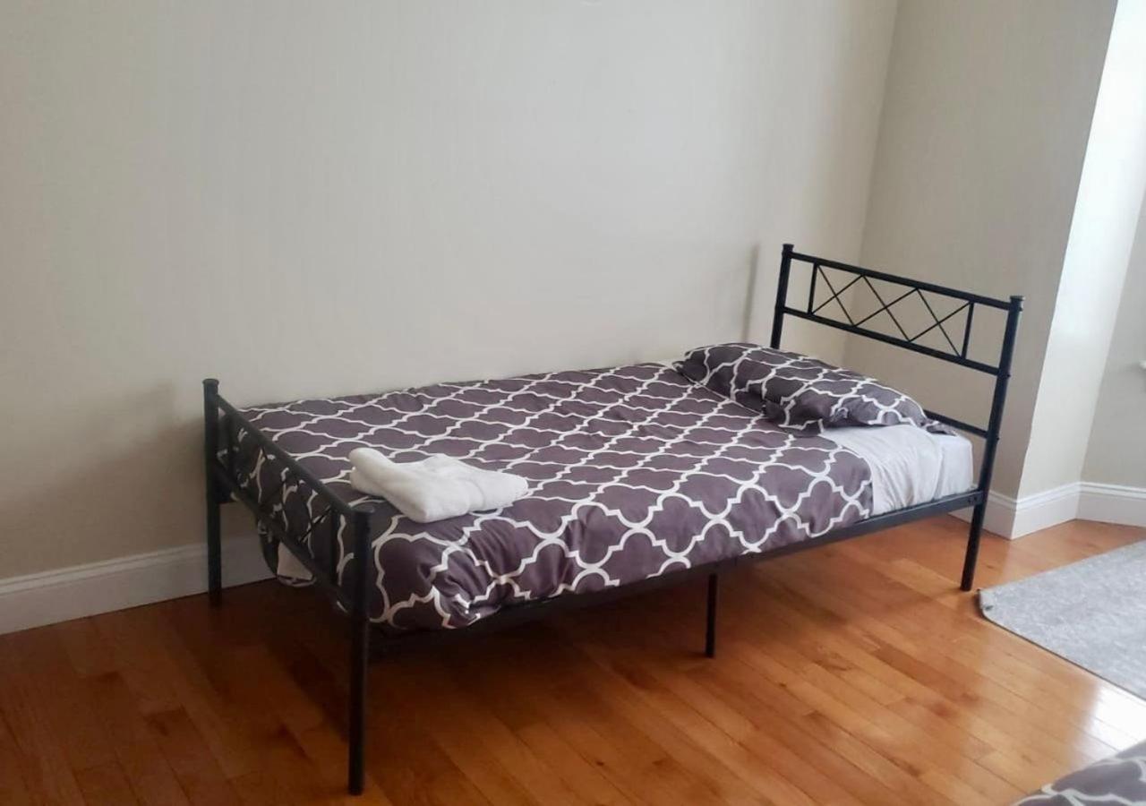 Newly Renovated Guest Rooms Near Transportation 필라델피아 객실 사진
