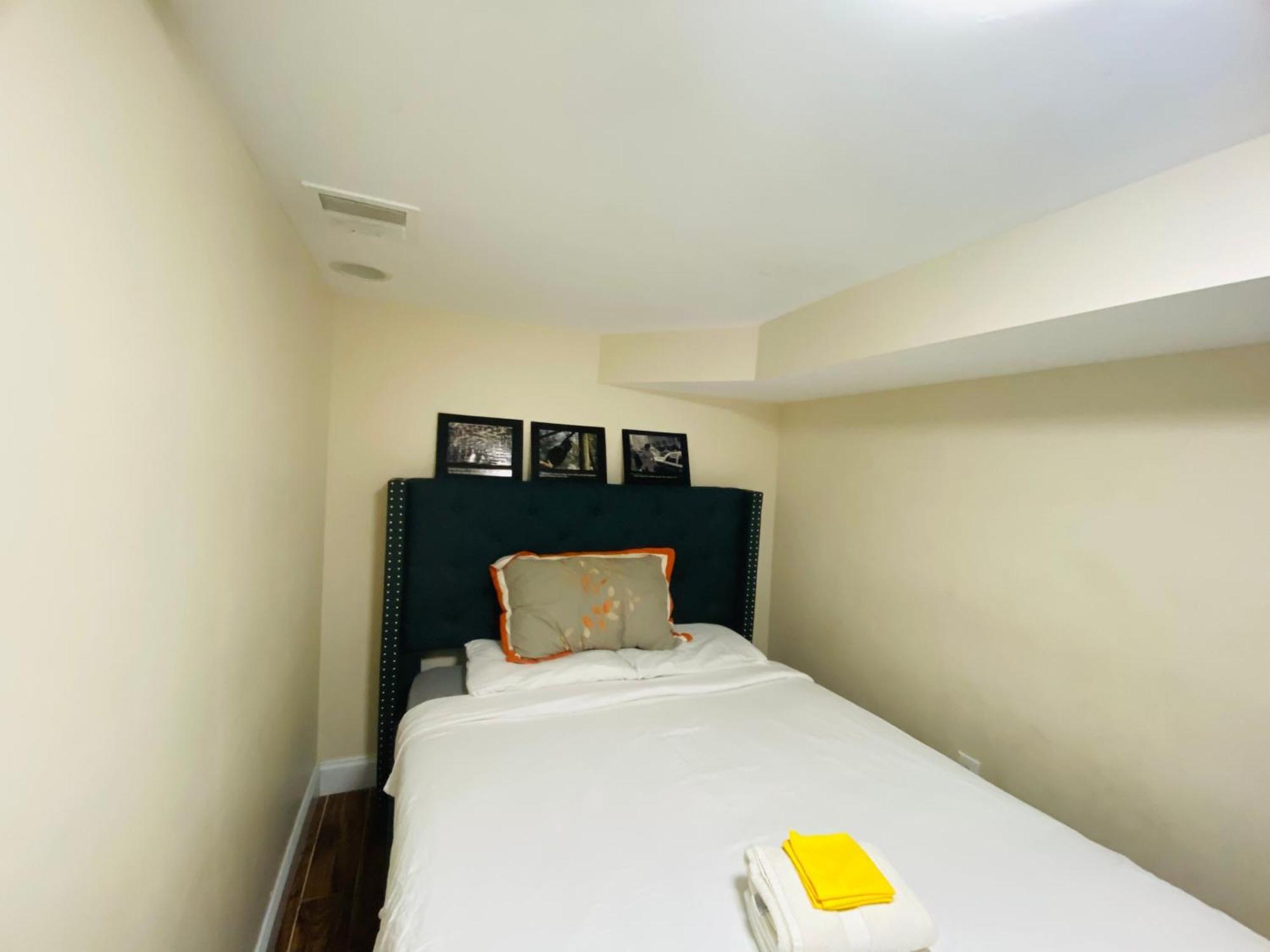 Newly Renovated Guest Rooms Near Transportation 필라델피아 객실 사진